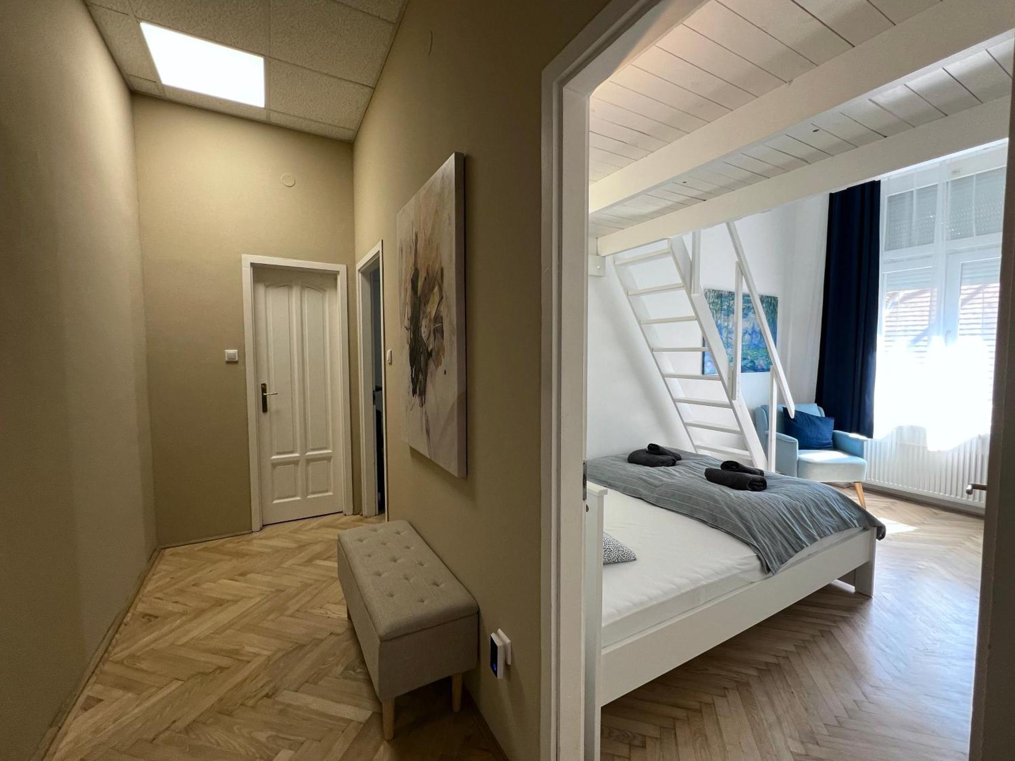 Tilia Suite Budapest Esterno foto